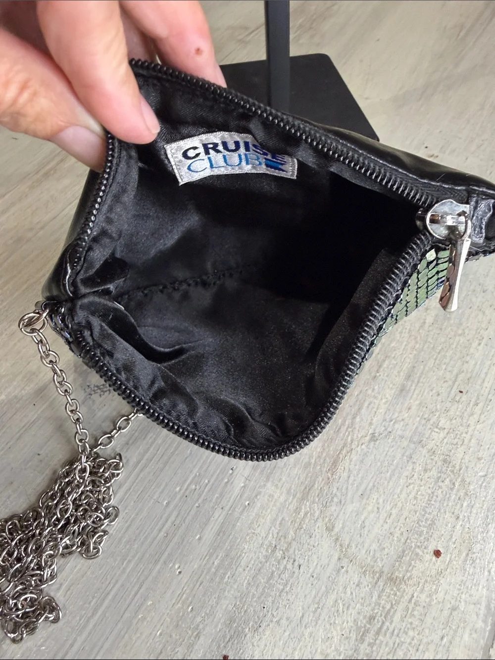Sequin Wristlet Clutch with Silver Chain - Black & Pink